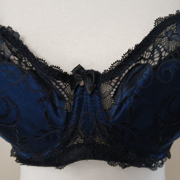 Charade by Change Balconette Bra Satiny Blue with Black Lace Overlay Size 34F - Picture 4 of 8